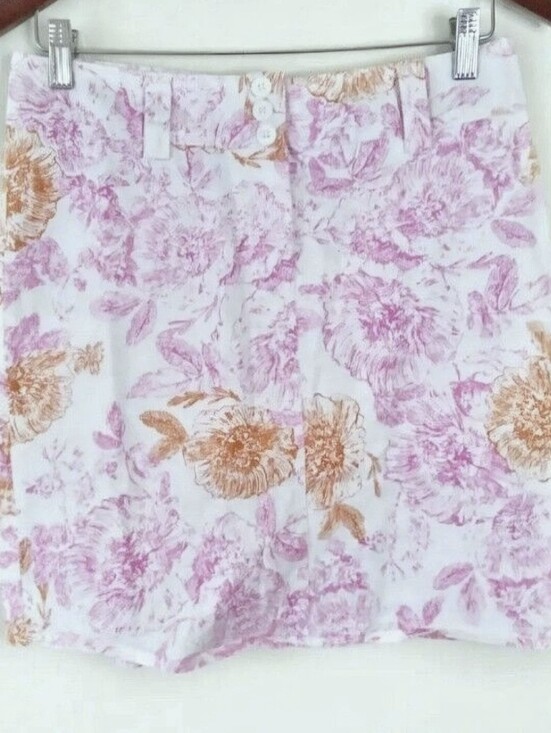 dressbarn Dresses & Skirts - Dressbarn White Mini Skirt SZ 10 with Pink and Orange Floral Print
